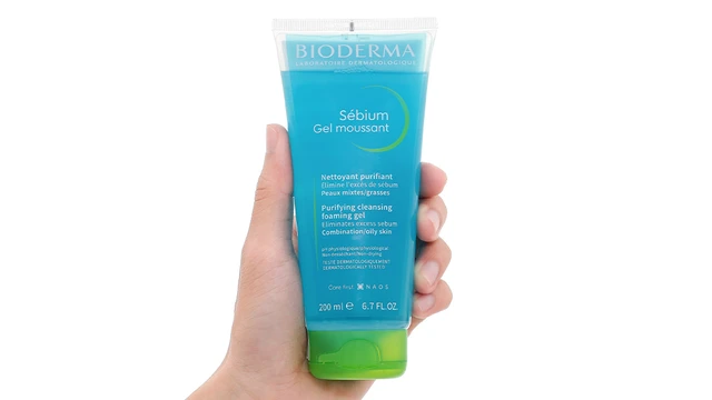 bai-viet/review-sua-rua-mat-bioderma-danh-cho-da-dau.html