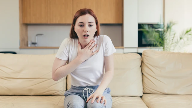 bai-viet/sac-nuoc-vao-phoi-dau-hieu-va-nguy-hai-doi-voi-suc-khoe.html