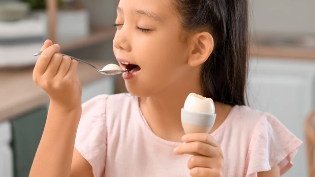 Sáng ăn gì để giảm cân cho học sinh, vừa tiết kiệm vừa tốt cho sức khỏe?