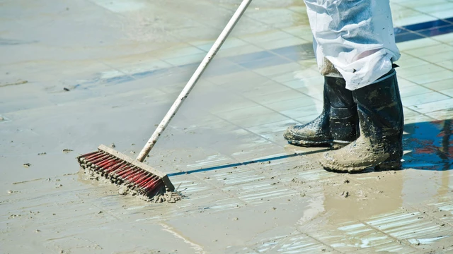 bai-viet/sau-lu-lut-nen-lam-gi-cach-phong-ngua-dich-benh-sau-lu.html