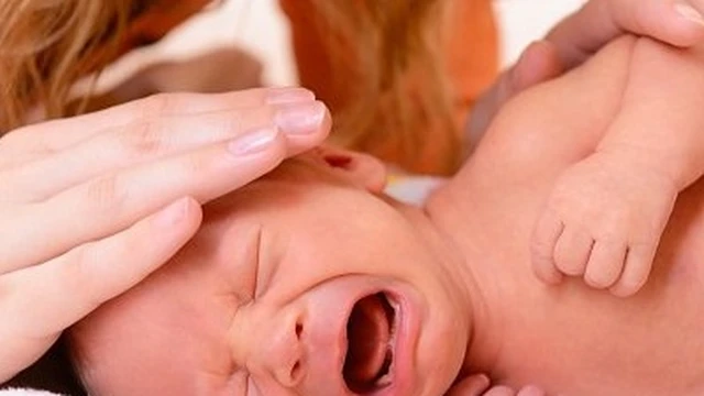 bai-viet/dau-la-dau-hieu-va-cach-dieu-tri-hieu-qua-chung-veo-co-o-tre-so-sinh-58523.html