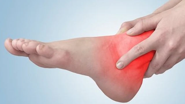 bai-viet/lat-co-chan-phai-dieu-tri-trong-thoi-gian-bao-lau-thi-se-khoi-54655.html