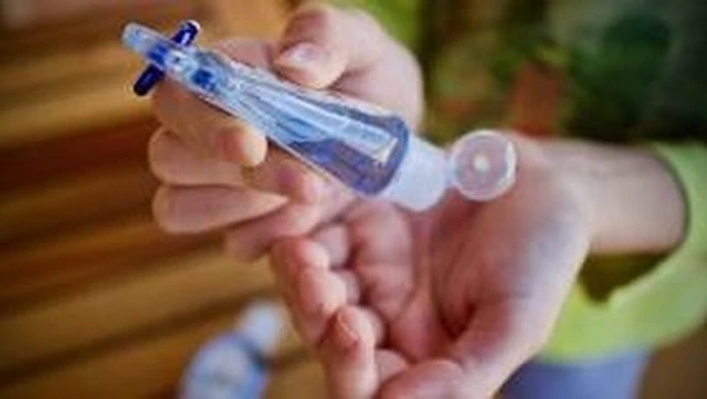 bai-viet/su-dung-nuoc-rua-tay-het-han-co-sao-khong-62364.html