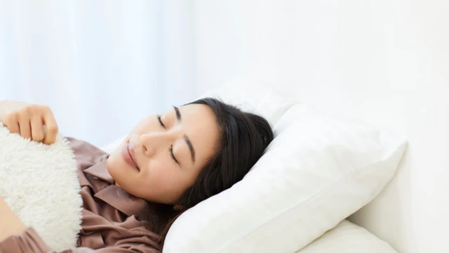 bai-viet/so-sanh-nem-foam-va-nem-cao-su-loai-nao-giup-cai-thien-chat-luong-giac-ngu-tot-hon.html