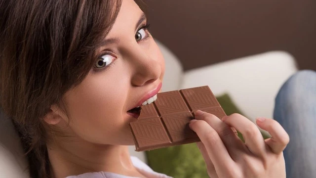 bai-viet/tac-dung-cua-socola-den-voi-nu-gioi-la-gi.html