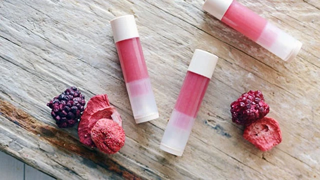 bai-viet/huong-dan-lam-son-moi-handmade-len-mau-sieu-dep-50000.html