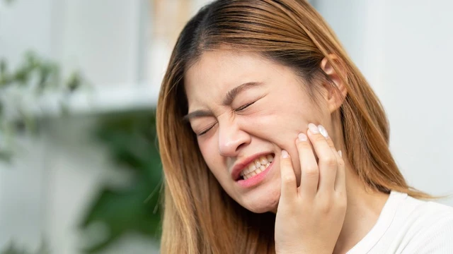 bai-viet/tac-hai-cua-tiem-botox-gon-ham-la-gi-cach-giam-thieu-rui-ro.html