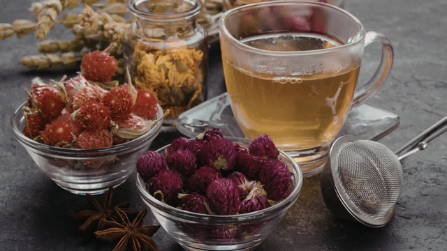 bai-viet/tac-hai-cua-tra-thao-moc-doi-voi-suc-khoe-khi-su-dung-sai-cach.html