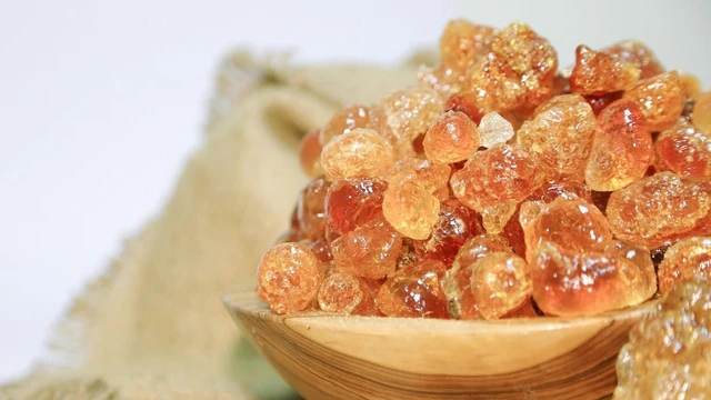 bai-viet/tai-sao-ngam-mu-trom-bi-chua-nguyen-nhan-va-cach-han-che-khi-su-dung.html