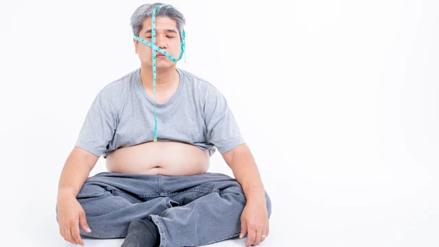 bai-viet/tai-sao-nguoi-lon-tuoi-lai-kho-giam-can.html