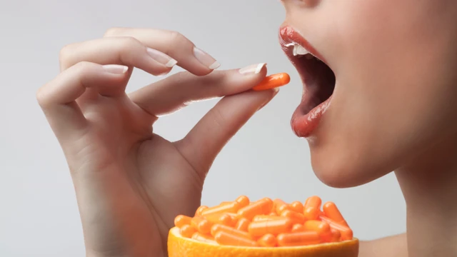 bai-viet/uong-vitamin-c-bi-noi-mun-nguyen-nhan-do-dau-va-cach-xu-ly.html