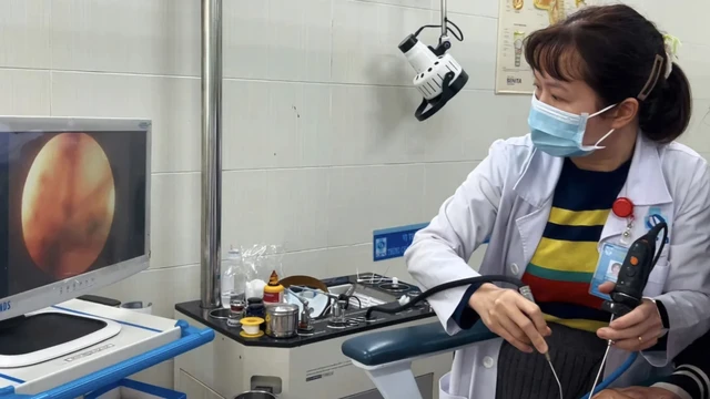 bai-viet/tam-suoi-be-trai-30-thang-tuoi-o-quang-ngai-bi-vat-chui-vao-mui-10009.html