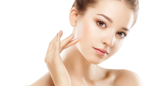 bai-viet/tang-cuong-do-dan-hoi-da-voi-serum-vitamin-e-va-vitamin-c.html