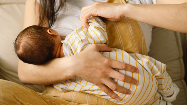 bai-viet/tatanol-co-dung-duoc-cho-phu-nu-cho-con-bu-khong.html