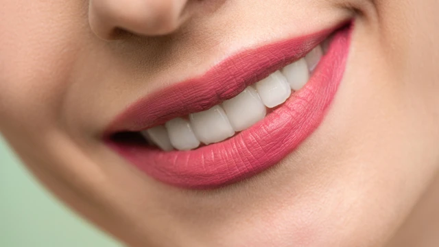 bai-viet/thuc-hien-phuong-phap-tay-trang-rang-bao-nhieu-tien.html