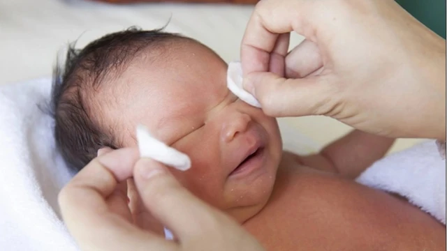 bai-viet/tham-khao-thuoc-nho-mat-chua-tac-tuyen-le-hieu-qua-cho-tre-em.html