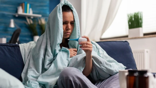 bai-viet/than-nhiet-35-5-do-o-nguoi-lon-co-sao-khong.html