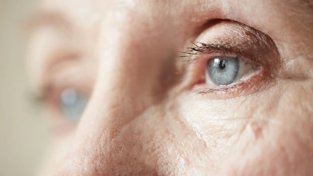 bai-viet/thay-thuy-tinh-the-mat-loi-ich-va-cac-buoc-chuan-bi.html