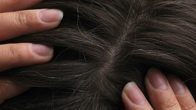 bai-viet/thoi-quen-khien-toc-bac-nhieu-hon-co-the-ban-chua-biet.html