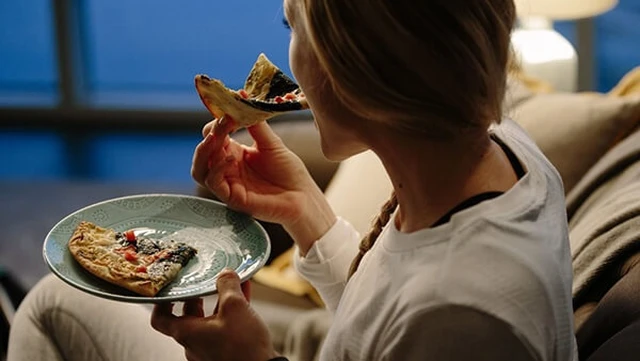 bai-viet/nhung-thuc-an-khuya-giup-tang-can-ma-ban-nen-luu-y-50581.html