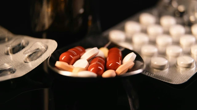 bai-viet/thuoc-arv-co-may-loai-va-cach-su-dung-trong-dieu-tri-hiv.html