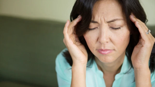 bai-viet/thuong-xuyen-u-tai-phai-la-benh-gi-nguy-hiem-khong-57459.html