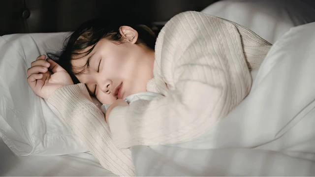 bai-viet/tiem-botox-gon-ham-co-duoc-nam-nghieng-khong-nhung-tu-the-nen-tranh.html