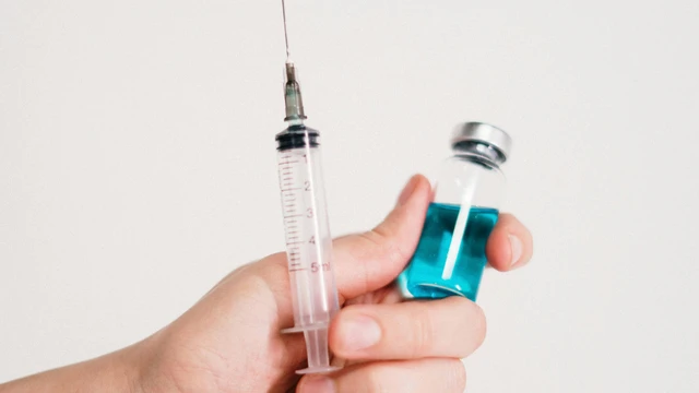 Tiêm vắc xin RSV ở đâu tại Hưng Yên? Giá vắc xin RSV bao nhiêu?