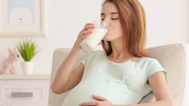 bai-viet/tieu-duong-thai-ky-uong-sua-bau-duoc-khong-mot-so-luu-y-khi-ba-bau-su-dung-sua.html