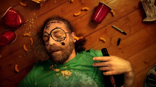 bai-viet/tim-hieu-hangover-la-gi-nguyen-nhan-va-cach-dieu-tri-trieu-chung-hangover.html