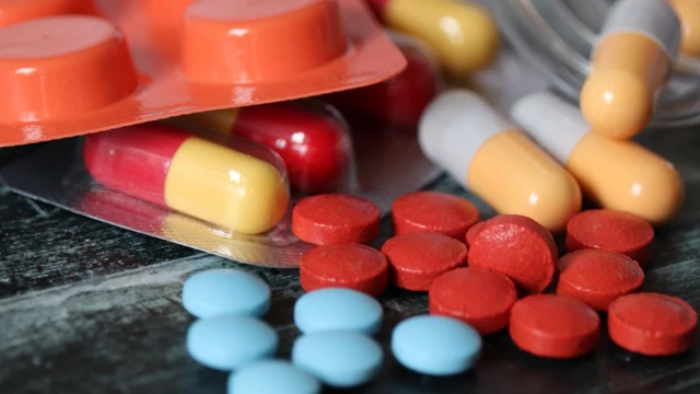 bai-viet/tim-hieu-ve-cac-nhom-thuoc-giam-dau-an-than.html