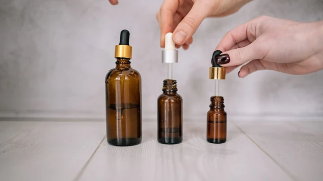 bai-viet/tinh-chat-va-serum-khac-nhau-nhu-the-nao-nen-su-dung-loai-nao.html