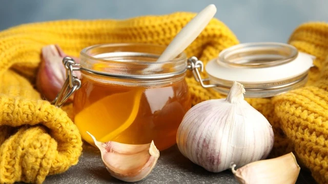 bai-viet/toi-ngam-mat-ong-co-tot-cho-gan-khong-nhung-luu-y-khi-su-dung.html