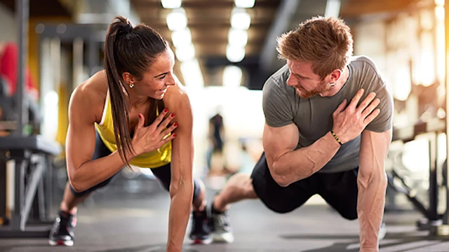 bai-viet/tong-hop-7-bai-tap-thoai-hoa-khop-vai-ban-can-phai-biet-50489.html