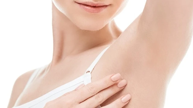 bai-viet/top-5-cach-tri-tham-nach-bang-phan-rom-58607.html