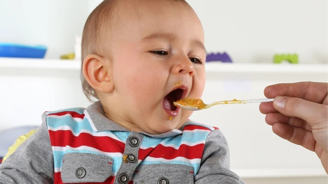 Top các món cháo giúp bé tăng cân an toàn, khoa học cho trẻ 1 tuổi