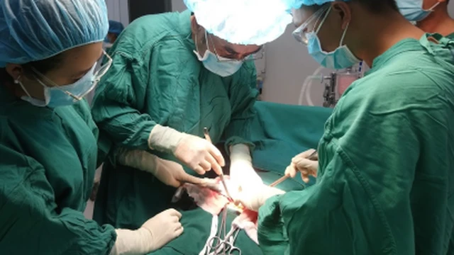 bai-viet/trat-khop-co-tay-la-gi-phuong-phap-dieu-tri-trat-khop-co-tay-54649.html