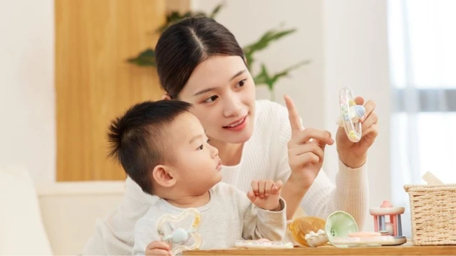 bai-viet/tre-20-thang-chua-biet-noi-co-xem-la-cham-phat-trien.html