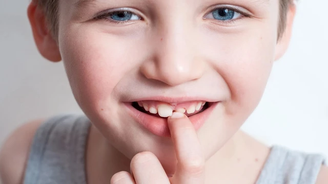 bai-viet/tre-7-tuoi-chua-thay-rang-sua-co-sao-khong.html