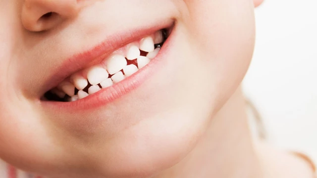 bai-viet/tre-em-thay-rang-sua-luc-may-tuoi-nhung-luu-y-khi-tre-thay-rang.html