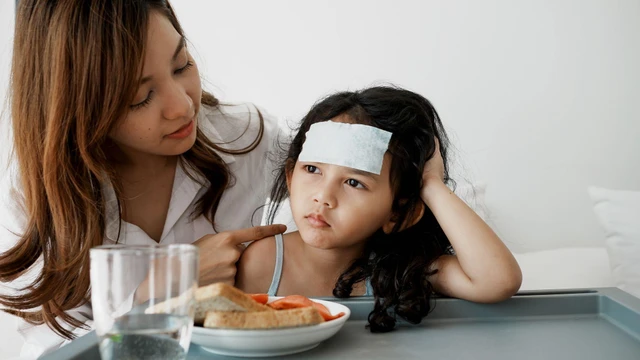 bai-viet/phai-lam-gi-khi-tre-met-moi-chan-an-sau-sot.html