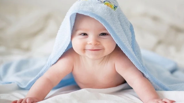 bai-viet/tre-sinh-non-may-thang-biet-lat-cot-moc-quan-trong-cua-be.html