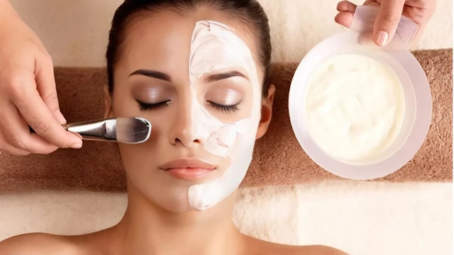 bai-viet/cach-tri-mun-dau-den-tai-nha-bang-sua-chua-khong-phai-ai-cung-biet.html