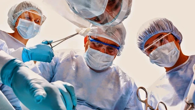 bai-viet/tri-noi-do-3-co-can-phau-thuat-hay-khong-63439.html