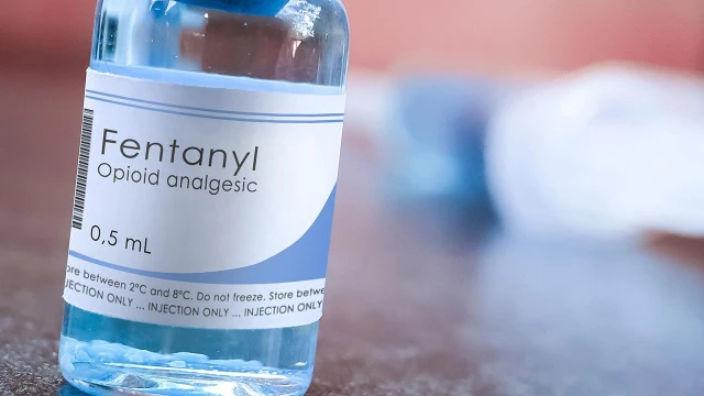 bai-viet/trieu-chung-khi-bi-ngo-doc-fentanyl-la-gi-56909.html