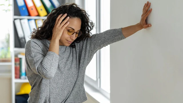 bai-viet/trieu-chung-roi-loan-than-kinh-thuc-vat-va-cach-chan-doan.html