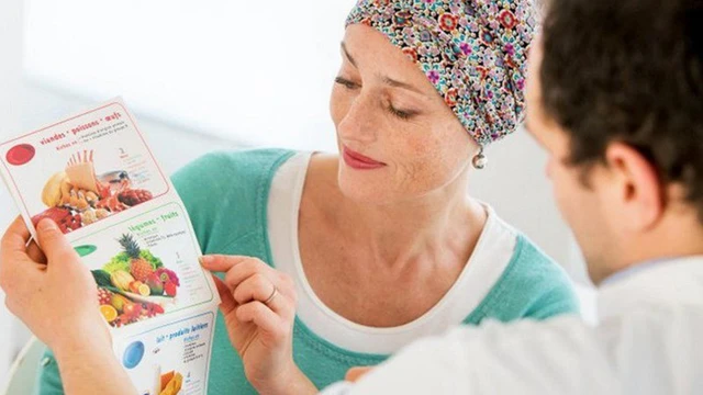 bai-viet/truyen-duong-chat-cho-benh-nhan-ung-thu-khong-the-an-uong-56734.html