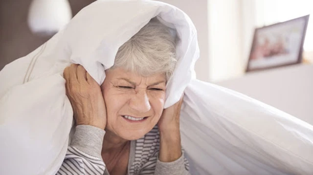 bai-viet/u-tai-trai-khi-ngu-day-la-do-dau-cach-cai-thien-nhu-the-nao-55926.html