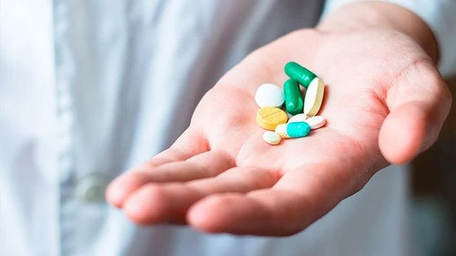 bai-viet/u-tai-trai-uong-thuoc-gi-de-nhanh-khoi-56311.html