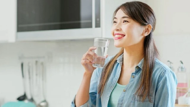 bai-viet/uong-nuoc-nhieu-co-hai-than-khong-cach-dieu-chinh-va-duy-tri-luong-nuoc-hop-ly.html